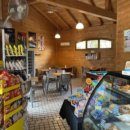 Comfortable Campsite-chalet G10 Tuscany Near Sea *