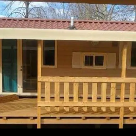 Comfortable Campsite-chalet G10 Tuscany Near Sea 샬레 *
